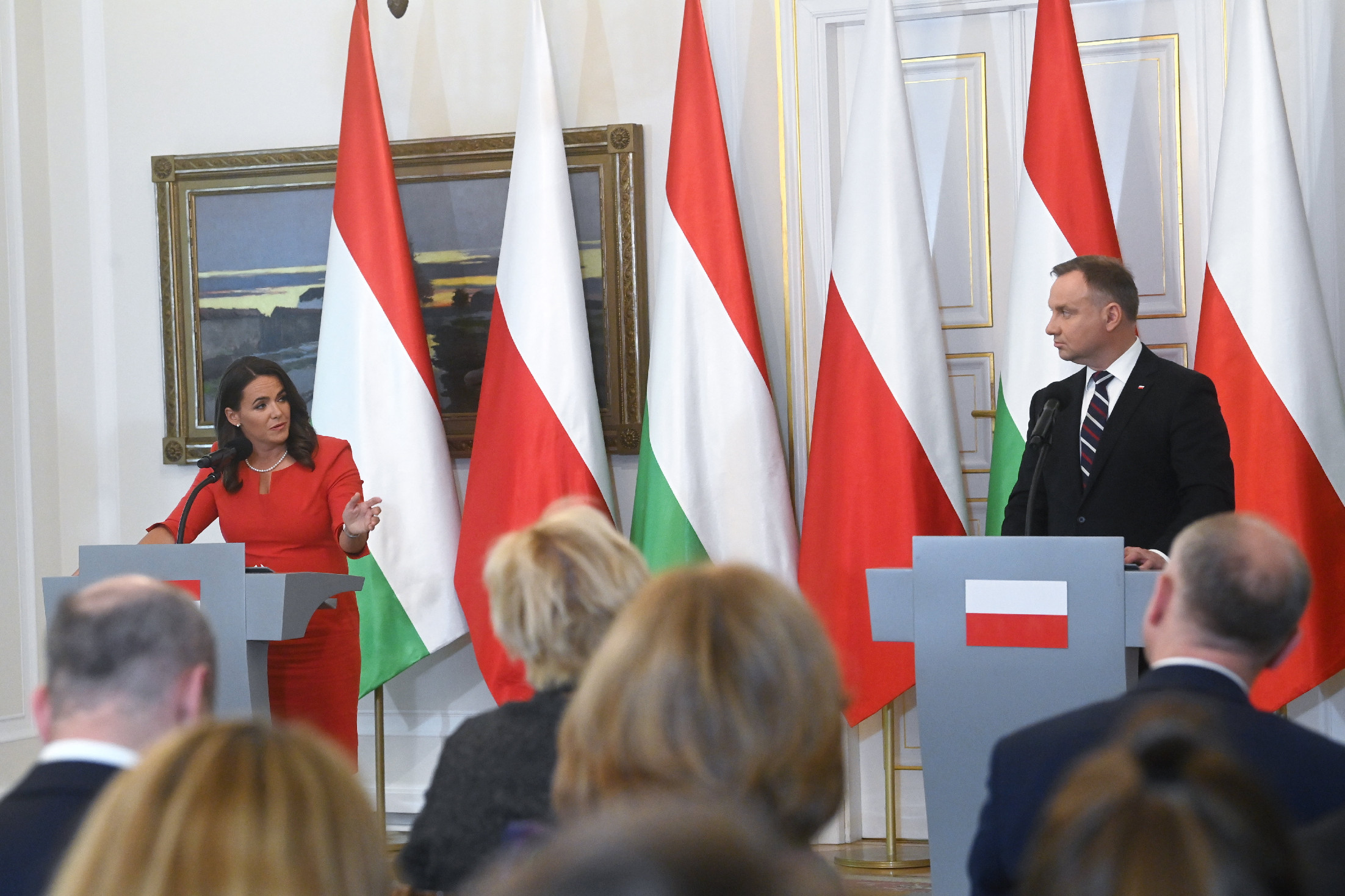 Novák: Magyarország és Lengyelország a helyreállítási alapból járó összegek folyósítására szólítja fel Brüsszelt