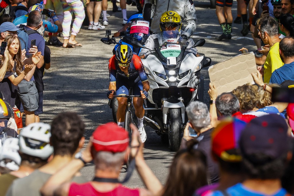 Giro d'Italia - Yates bírta legjobban a hőséget, Carapaz átvette a rózsaszín trikót