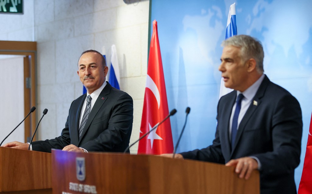 Tizenöt év után ismét tárgyalt egymással a török és az izraeli külügyminiszter