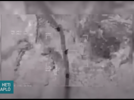 Percekig egy videojátékot elemeztek ukrajnai drónfelvételként a Heti Naplóban