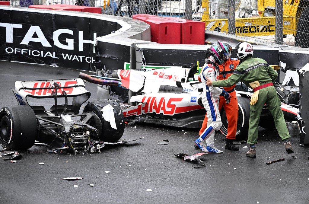 Monacói Nagydíj: Óriási baleset miatt félbeszakadt a verseny, megvan a győztes is