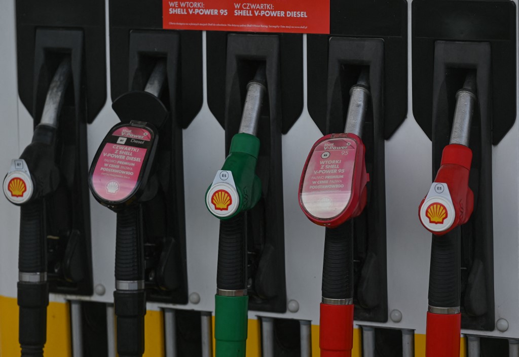 A Shell ideiglenesen bezárja több benzinkútját