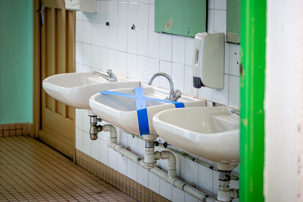 A DK szerint egy hónapja nincsen szappan egy budapesti gimnáziumban