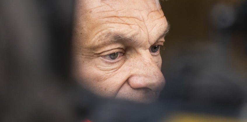 Orbán csak a béreket engedi kifizettetni a kormány alá tartozó szerveknek október végéig