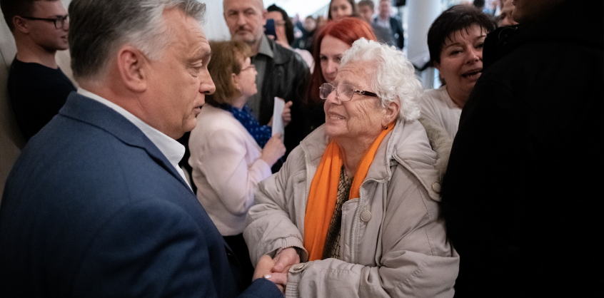 Örömhír a magyar nyugdíjasoknak: egyben utalnak szinte mindent