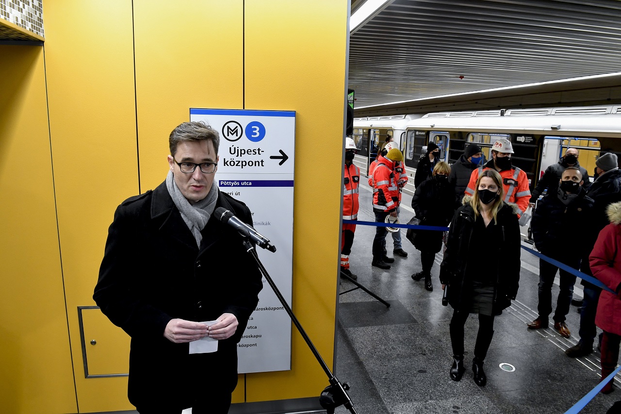 Öt és fél év után ma véget ér a 3-as metró rekonstrukciója