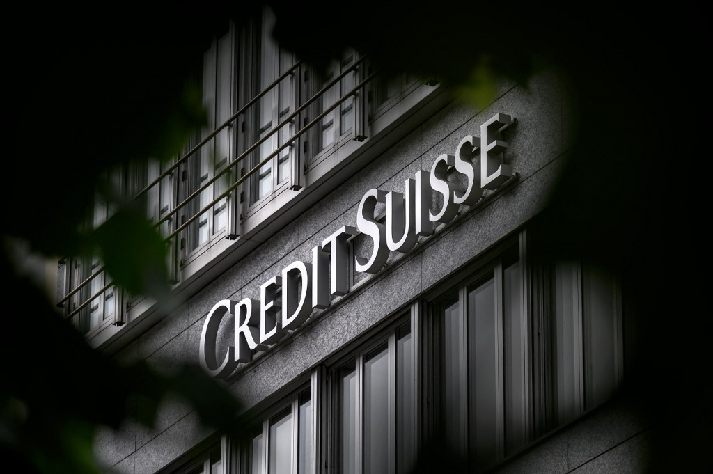 Pénzmosás miatt milliárdokat kell fizetnie egy svájci banknak
