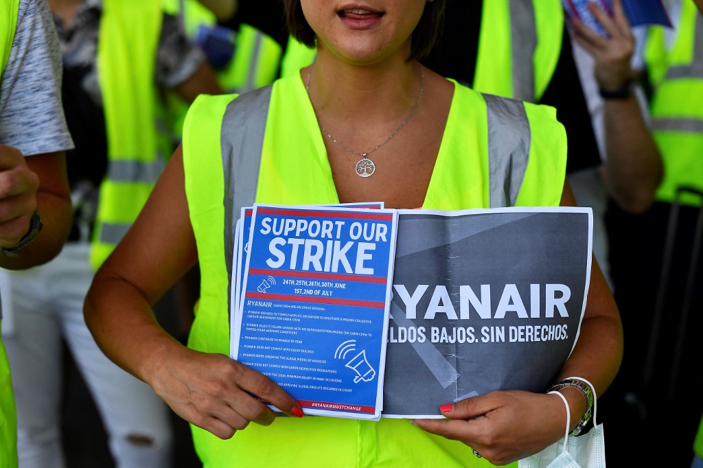Továbbra is sztrájkolnak a Ryanair és az Easyjet dolgozói