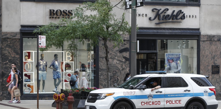 Lelőttek öt embert Chicago egyik elővárosában az amerikai függetlenség napján