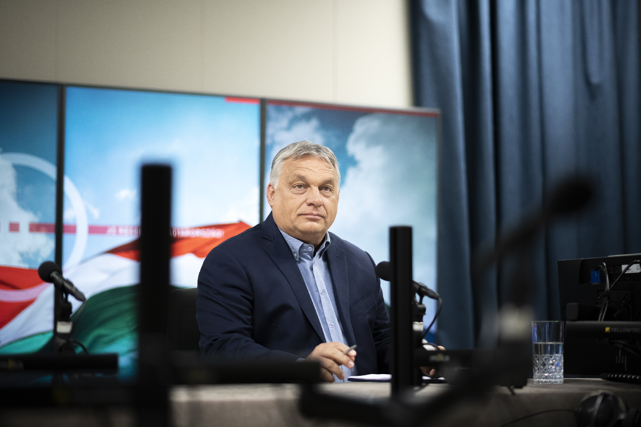Orbán Viktor európai konzervatívokat győzködött
