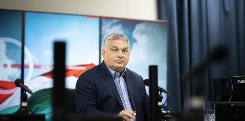 Orbán Viktor: Ha fegyvert küldesz, mondhatsz bármit, te benne vagy a háborúban