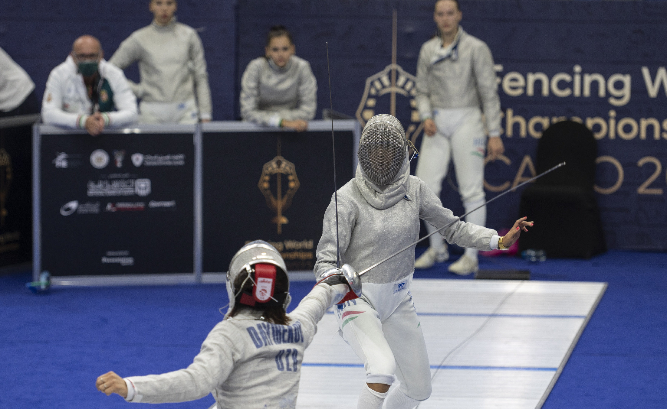 Világbajnokság: Elődöntőbe jutott a női kardcsapat!