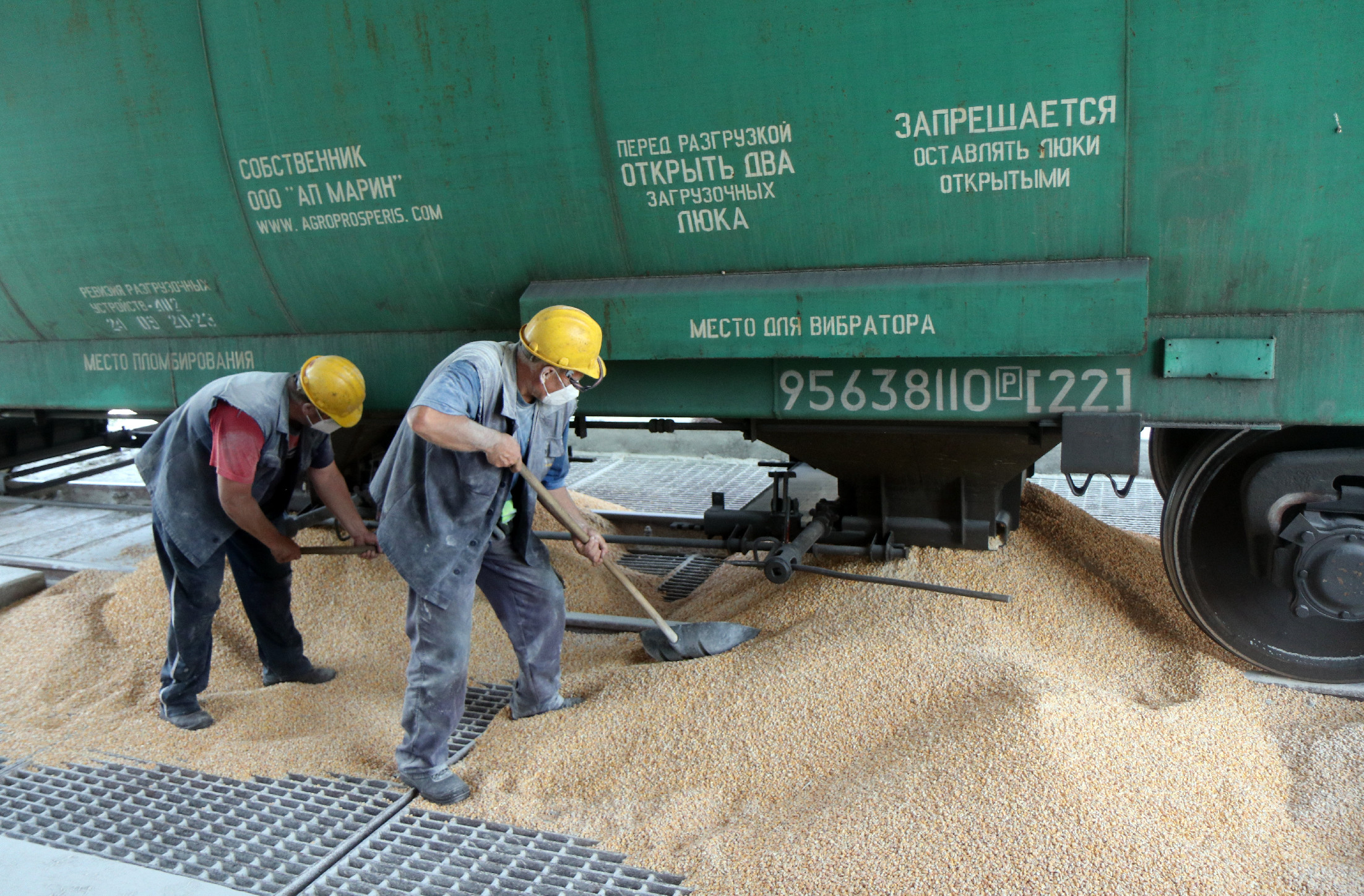 Oroszország bekeményít és felfüggeszti a gabonaszállításokat