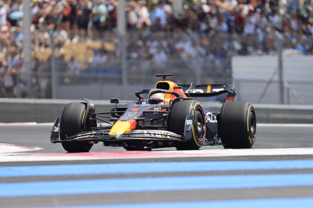 Francia Nagydíj – Verstappen az élen, Leclerc a gumifalban végezte