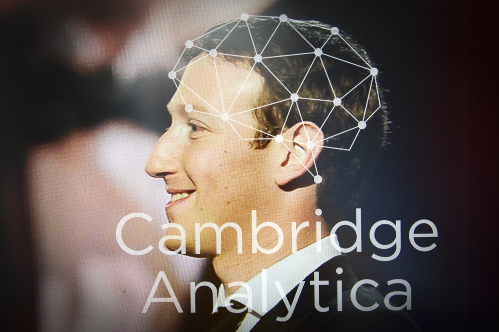 Megállapodott a Facebook a Cambridge Analyticával