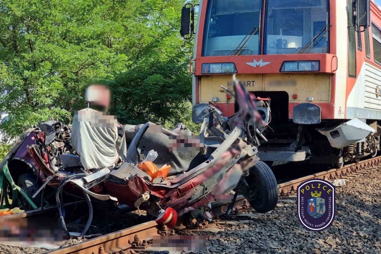 Hét halottja van a kunfehértói vasúti átjáróban történt balesetnek