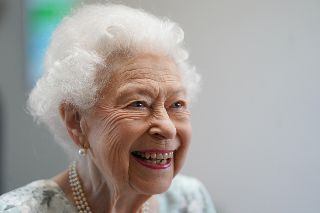 A korábbi királyi tudósító szerint vészjósló a II. Erzsébet királynő állapotáról szóló hír