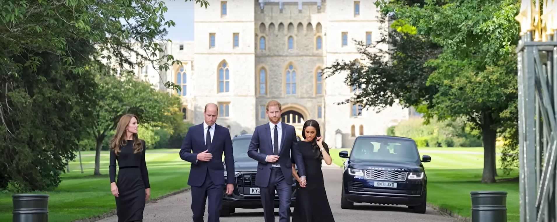 Újra együtt: Vilmos herceg megható gesztust tett Harry herceg felé - videó