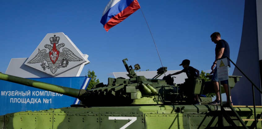 Egy orosz kormánytisztviselő szerint egymillió oroszt is kivihetnek Ukrajnába harcolni