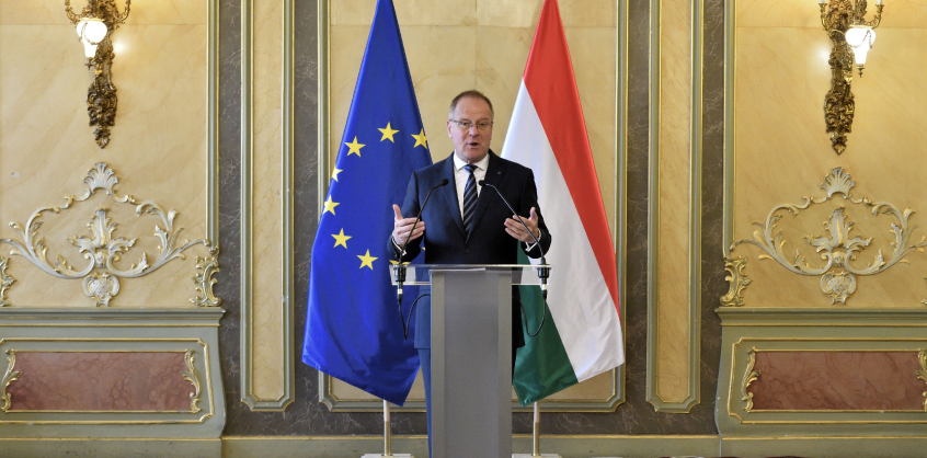 Navracsics Tibor: Magyarország jövőre hozzáférhet az uniós forrásokhoz