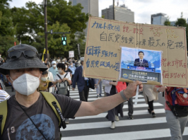 Ne mindenki boldog Japánban Abe Sinzó állami temetése miatt