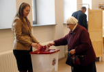 A kormánypárt nyerte a parlamenti választásokat Lettországban