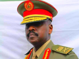 Kenyát fenyegette támadással az ugandai elnök fia, távoznia kellett a hadsereg éléről