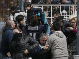 Kitört a káosz egy argentin focimeccsen, egy szurkoló meghalt