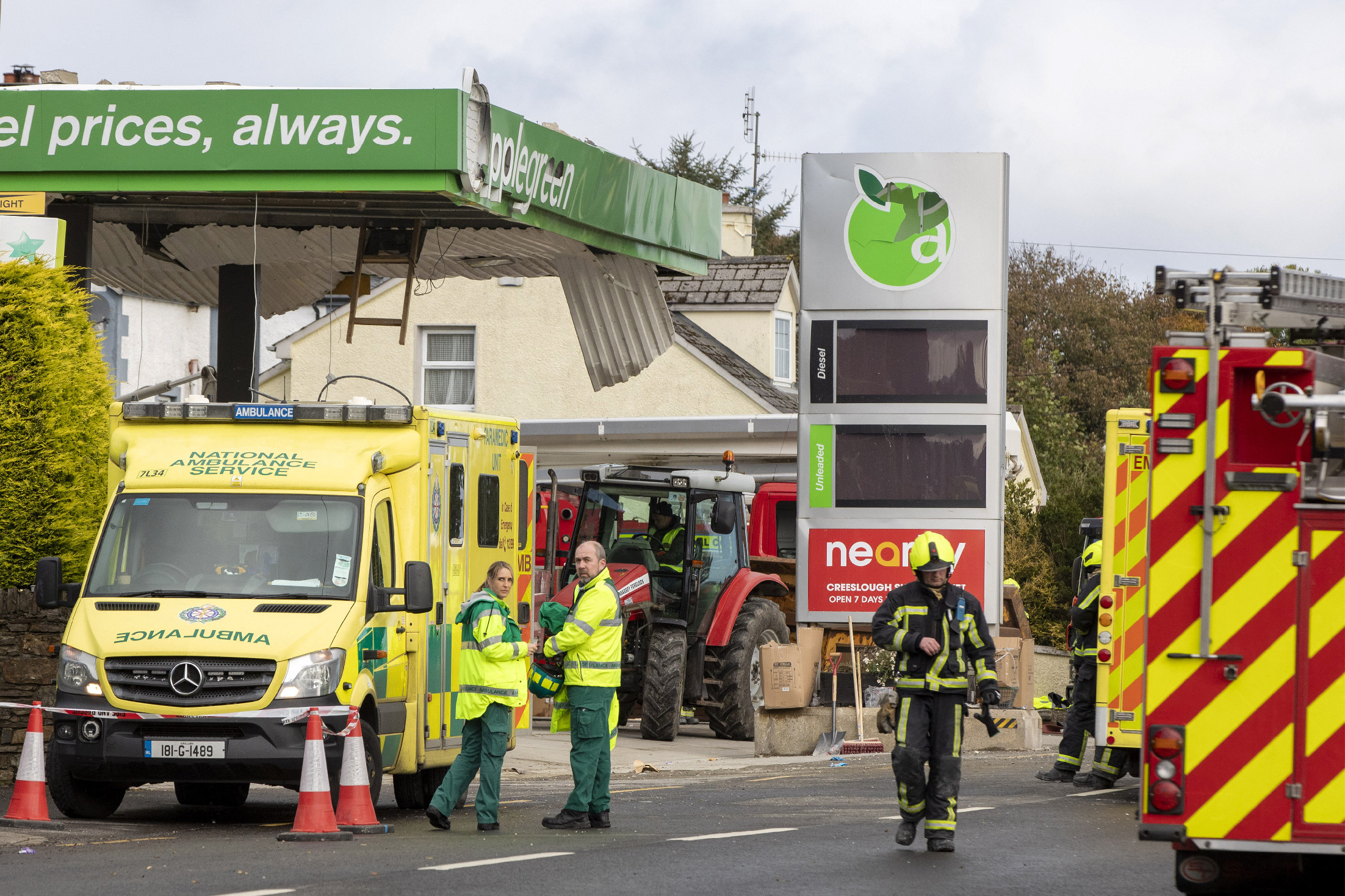 Legalább 9-en meghaltak egy benzinkúti robbanásban Írországban