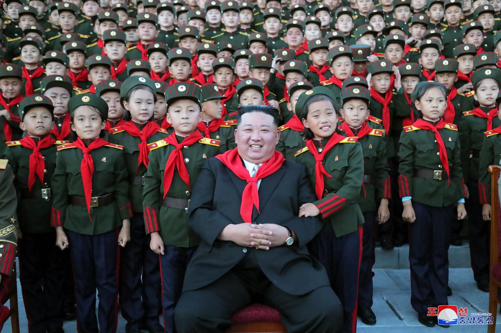 Kim Dzsongun háborúra készül