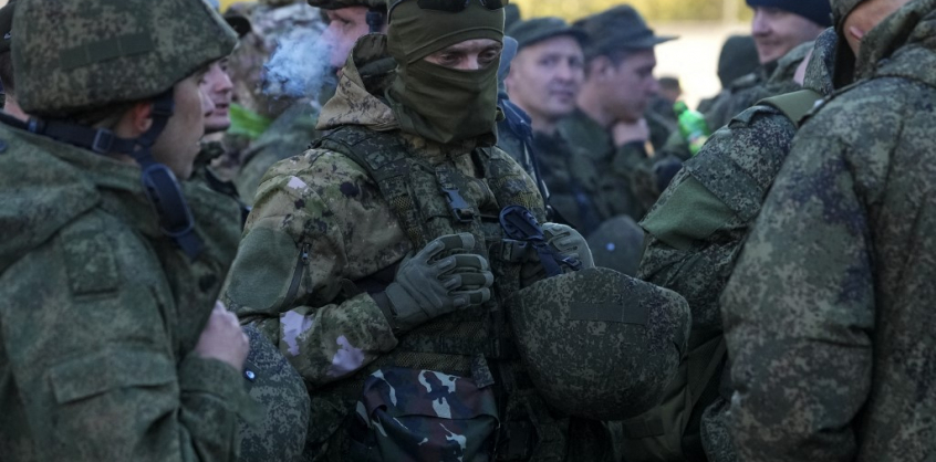 Ezrével adják meg magukat az orosz katonák az ukrán kormány szerint