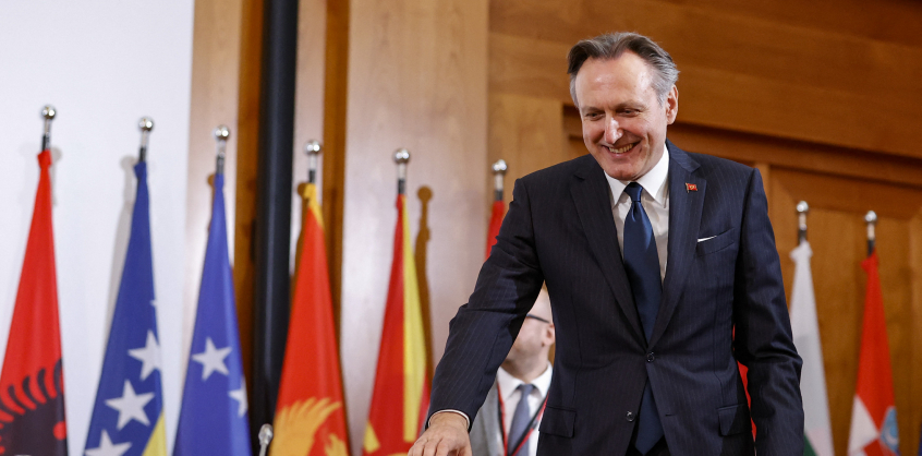 Váratlanul kirúgták a montenegrói védelmi és külügyminisztert