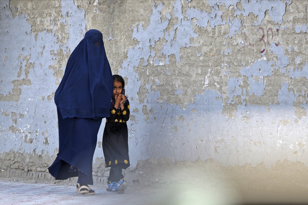 Kilenc nőt nyilvánosan korbácsoltak meg Afganisztánban