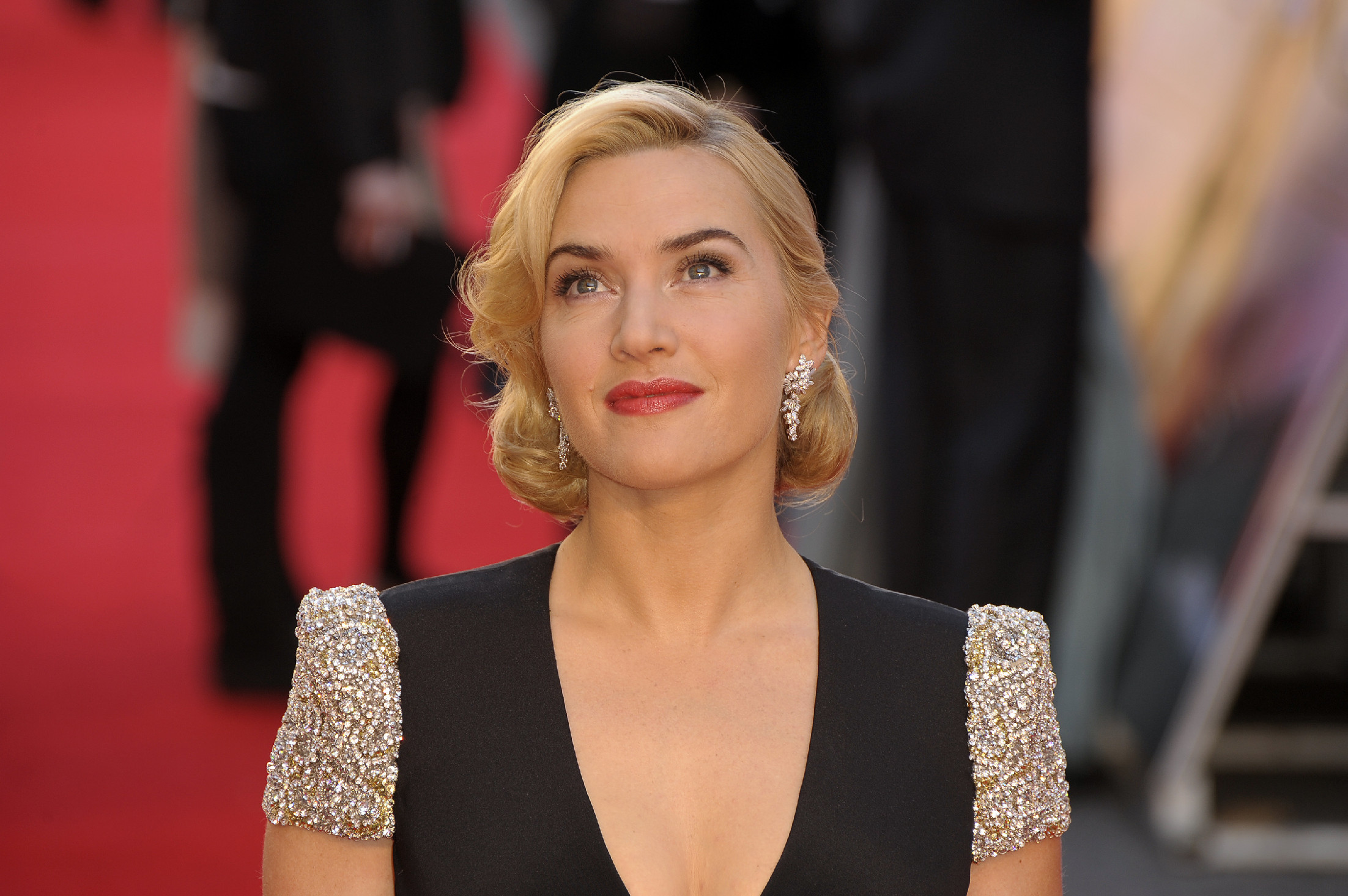 Kate Winslet Piliscséven forgat: fotók