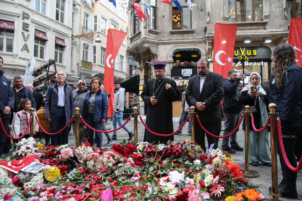 Őrizetbe vettek öt embert az isztambuli robbantással összefüggésben