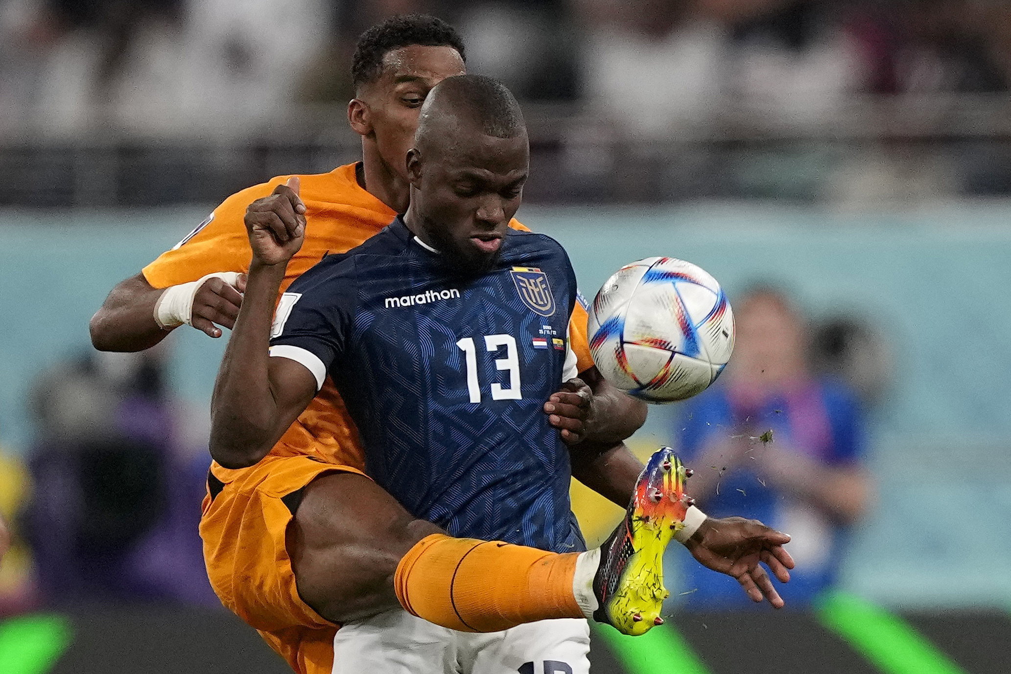 Döntetlent játszott Hollandia Ecuadorral, Katar kiesett