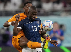 Döntetlent játszott Hollandia Ecuadorral, Katar kiesett