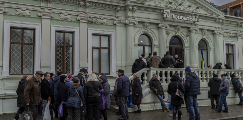Kivezetik a hrivnyát Herszon megye orosz megszállás alatti területein januártól