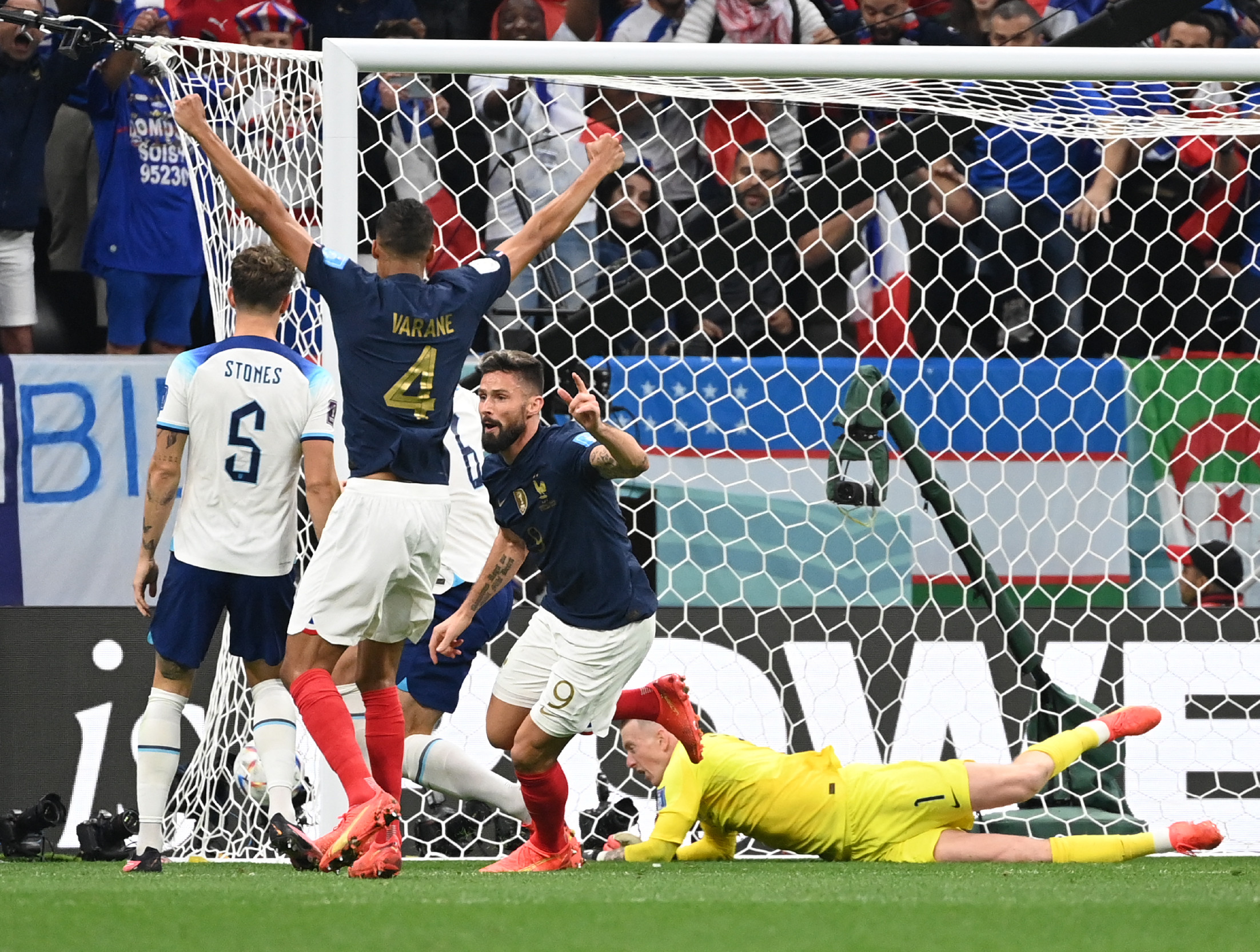 Szuperrangadó után: Anglia legyőzésével Franciaország elődöntős