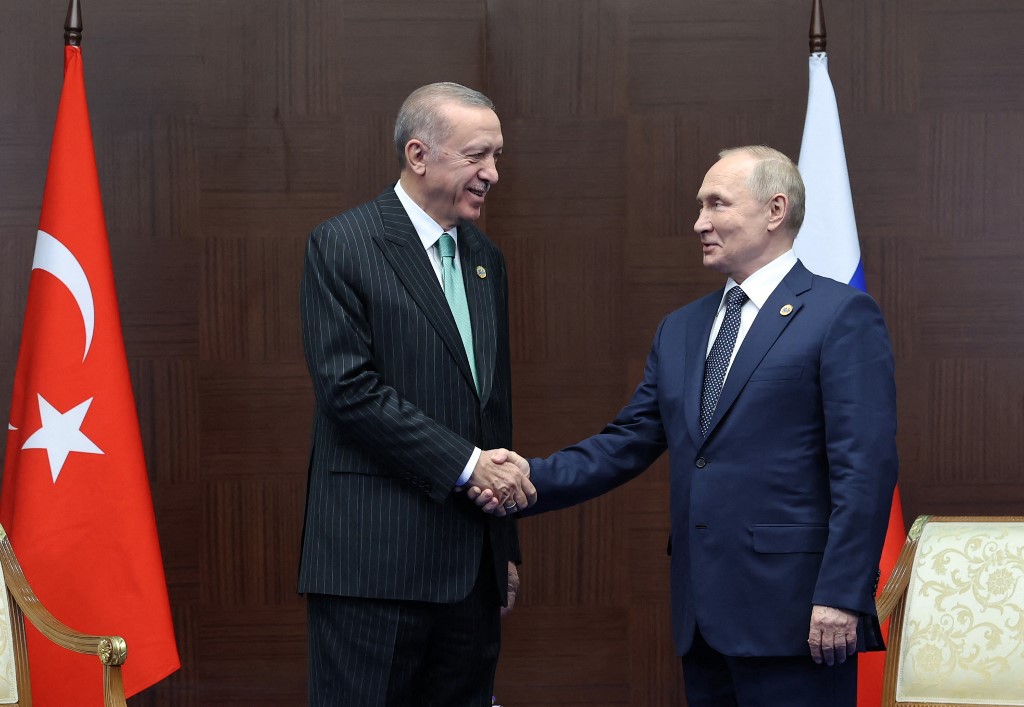 Gázközpontról és a gabonaszállításokról tárgyalt Putyin és Erdogan