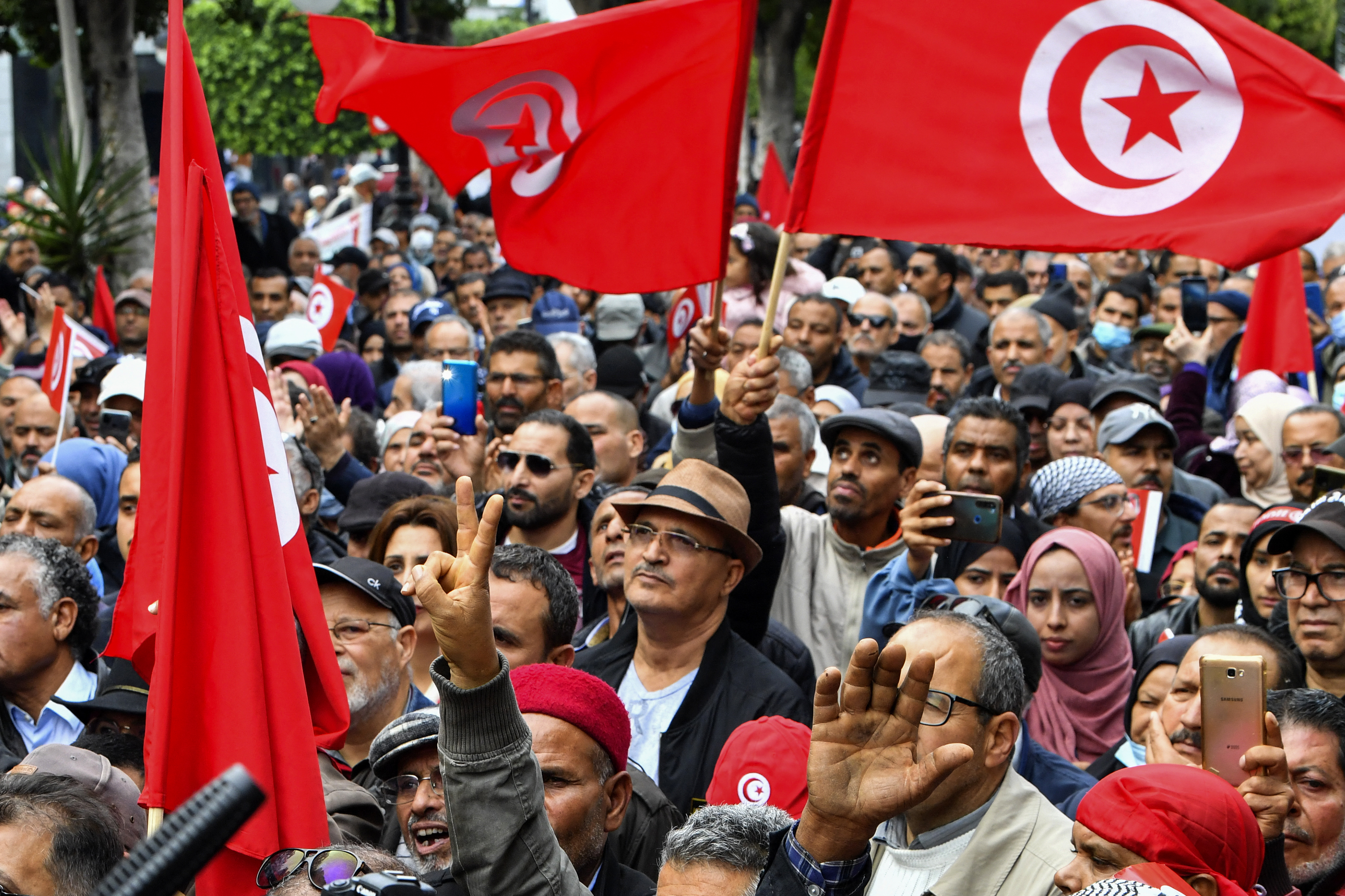 Megkezdődtek a választások Tunéziában