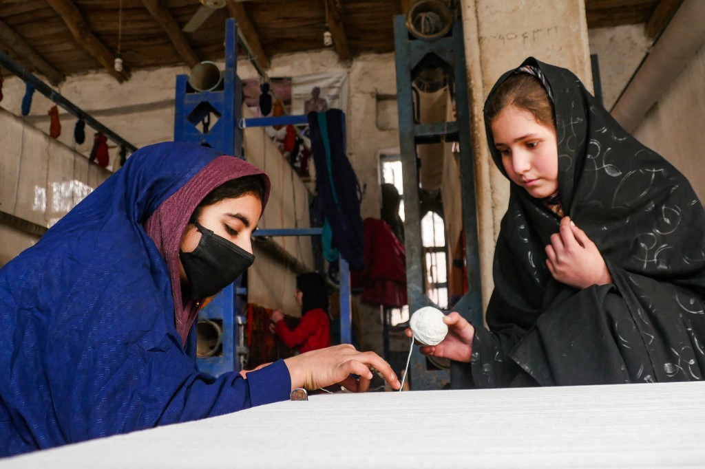 A tálibok egyre nehezebbé teszik az afgán nők életét