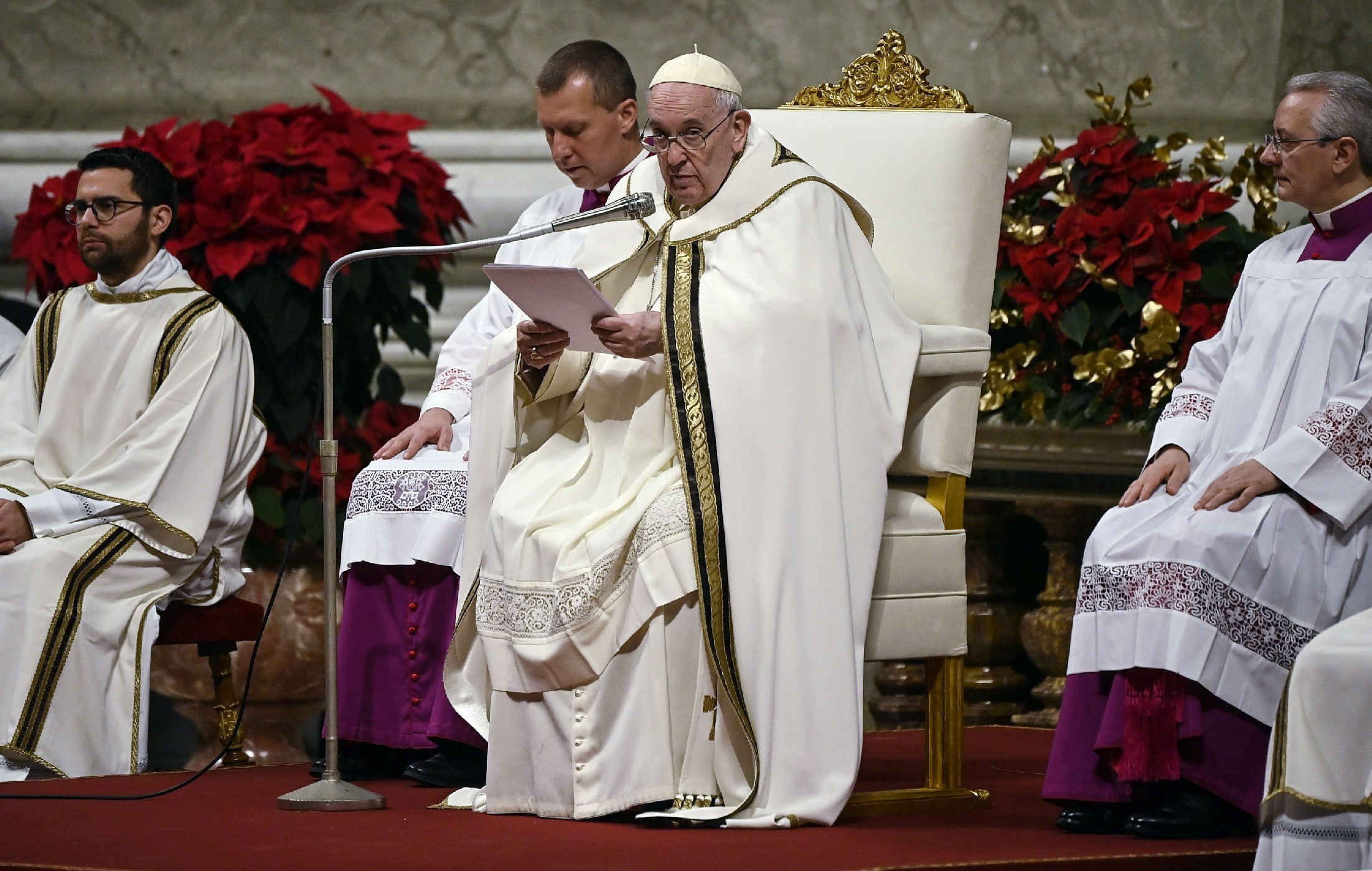 Ferenc pápa mindenkit arra kért, gondolkodjon el a karácsony valódi üzenetén