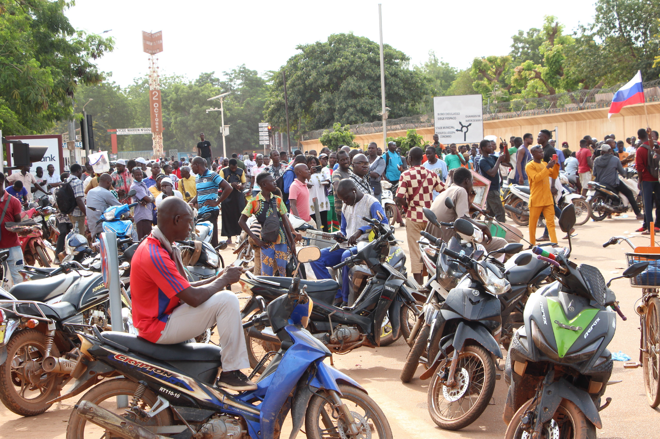 28 lelőtt férfi holttestére bukkantak a nyugat-afrikai Burkina Fasó országában 