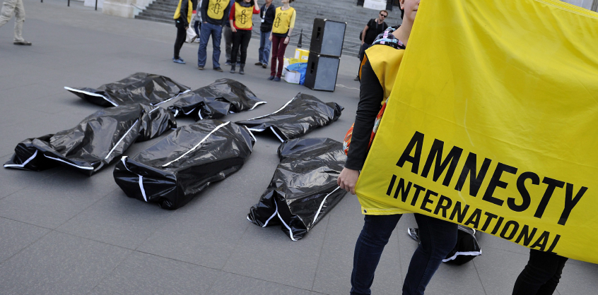 Áll a bál az Amnesty International Magyarországnál: volt munkatársak bántalmazásokról számoltak be