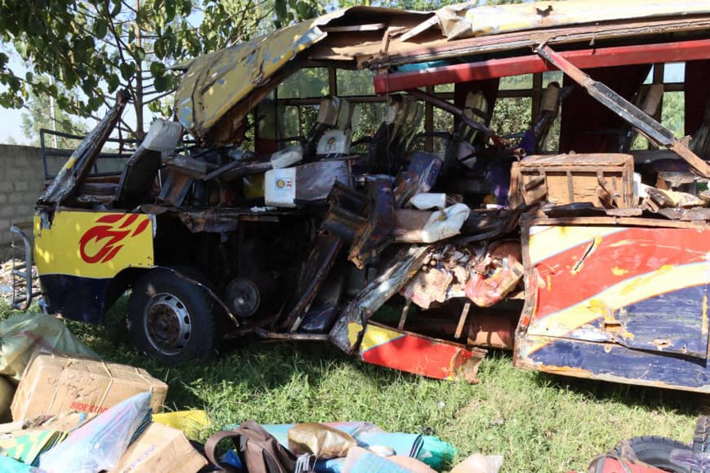 Legalább huszonegyen meghaltak egy buszbalesetben a kenyai-ugandai határon