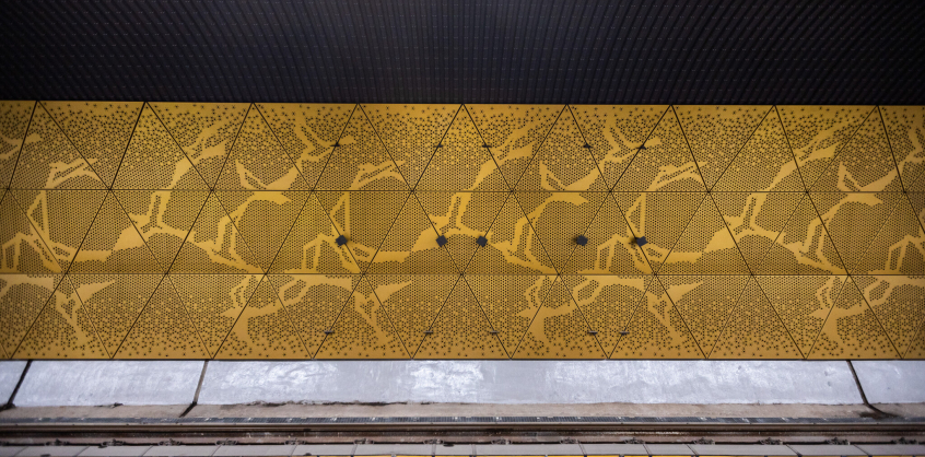 Hamarosan átadják az aranyszínű Ferenciek téri metrómegállót