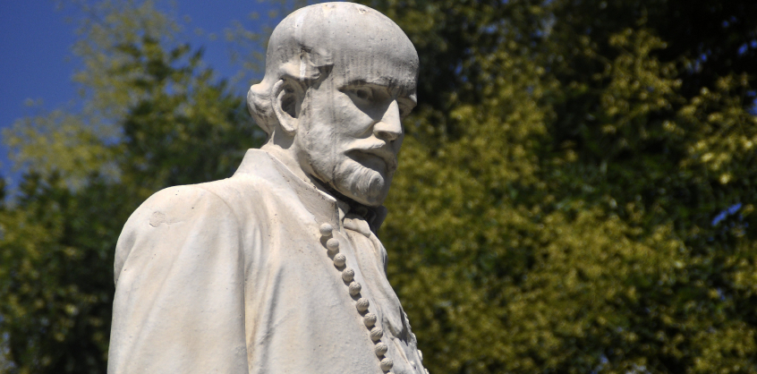 Semmelweis-szobrot avattak a londoni Queen Mary Egyetemen