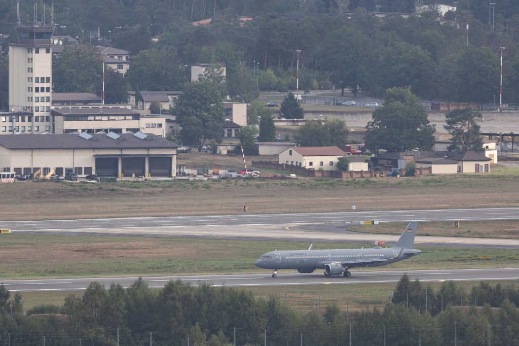 Tizenegy NATO-tagország újabb jelentős katonai segélyt ígért Ukrajnának