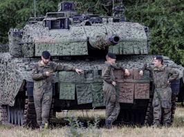 Putyin Sztálingrádban: Ismét német tankok fenyegetik Oroszországot